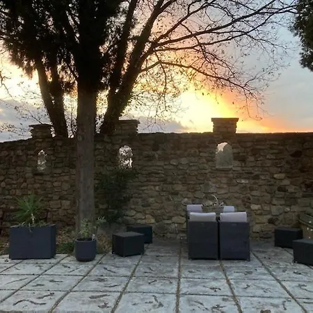 Comme A La Maison