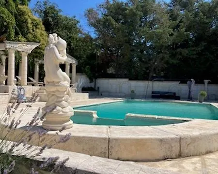 Comme A La Maison Apartment