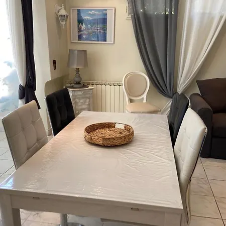 Comme A La Maison Apartment